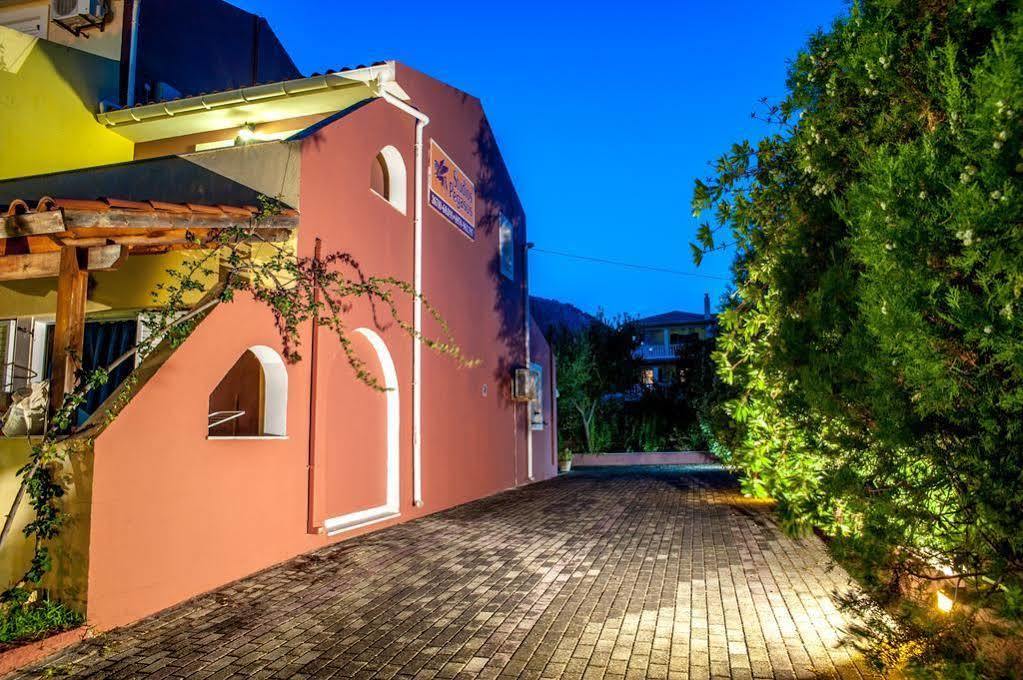 Pegasus Studios Karavádhos Exterior foto